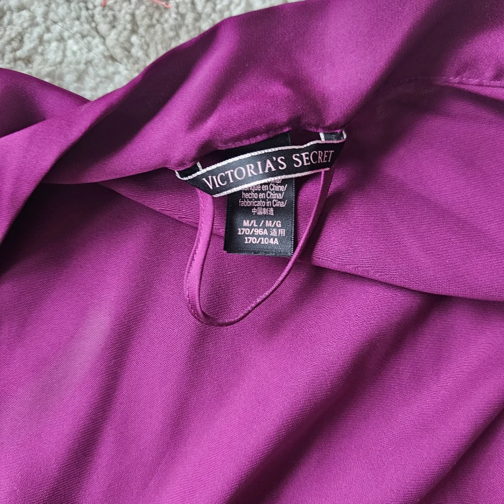 New! Victoria's Secret Robe - Picture 2 of 4